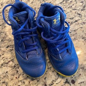Under armour Steph Curry basketball shoes size 1Y